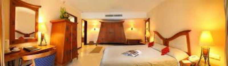 Satelit Hotel Surabaya Eksteriør bilde